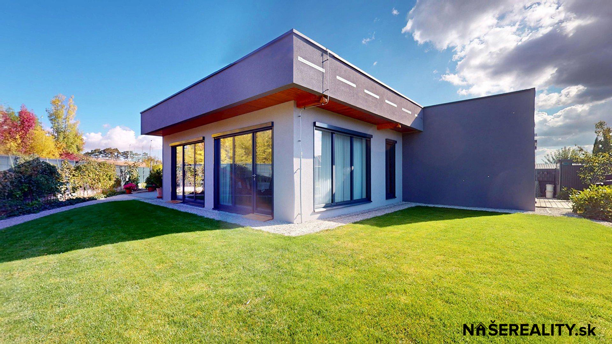 Moderný a ekologický rodinný dom s výmerou 174m² a pozemkom 678m² v Pezinku