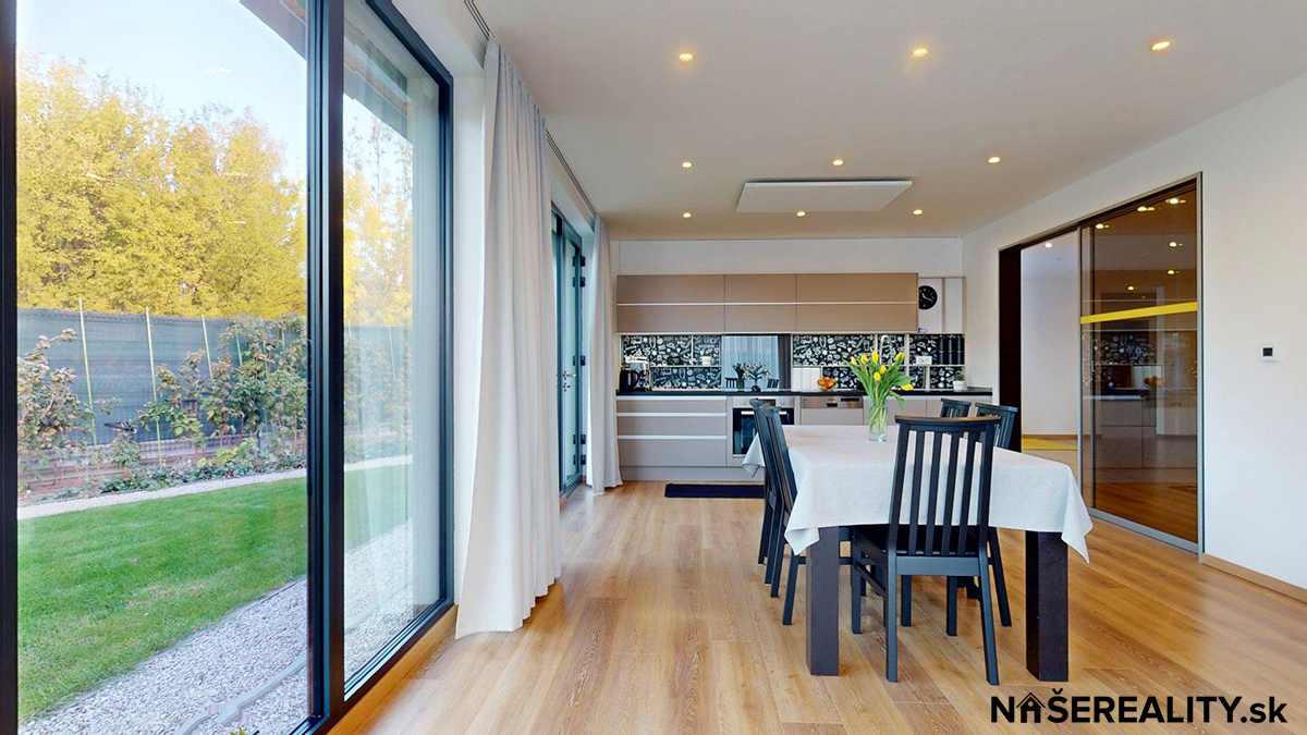 Moderný a ekologický rodinný dom s výmerou 174m² a pozemkom 678m² v Pezinku - Image 11