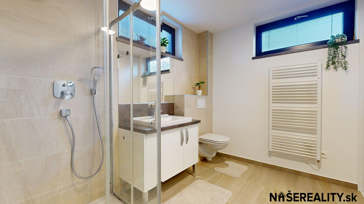 Moderný a ekologický rodinný dom s výmerou 174m² a pozemkom 678m² v Pezinku - Image 4